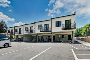 Haywood Chic Retreat Unit 215